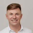 Dr-Pawel-Ira-Dentysta-Londyn-Ortodoncja_330x330